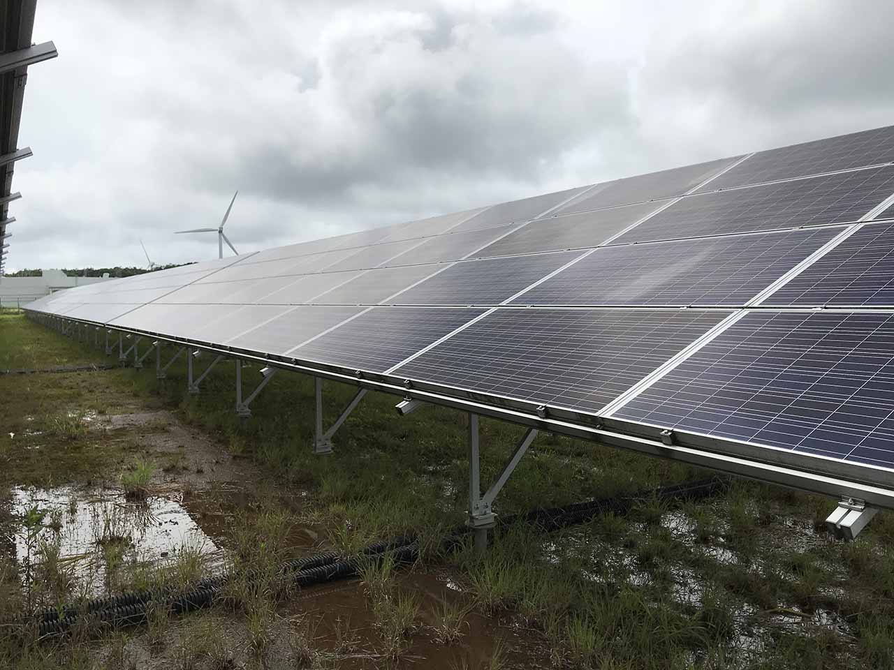 特高太陽光発電所（石川県志賀町）への投資案件（ブラウンフィールド）の写真1